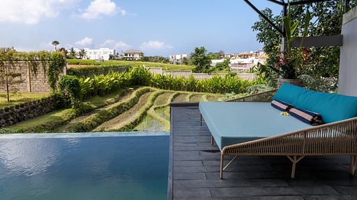 Artha Hachi Villa Swimming pool