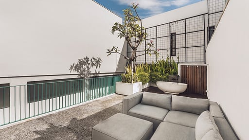 Ayona Villa Canggu One Rooftop lounge
