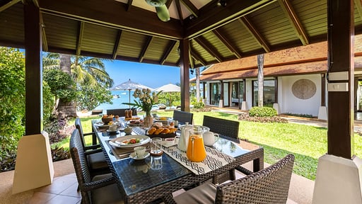 Bacaya Villa Dining area