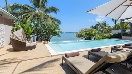 Bacaya Villa Swimming pool