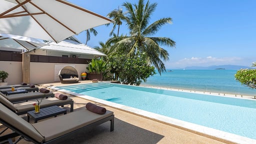 Bacaya Villa Swimming pool