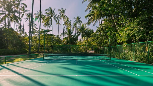 Ban Sairee Tennis court