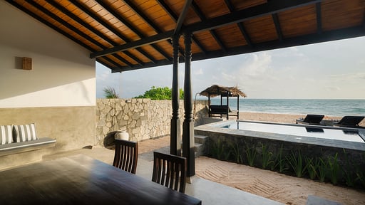Blue Parrot Beach Villa Swimming pool