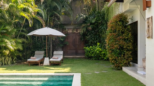 Chocolat Villas Garden