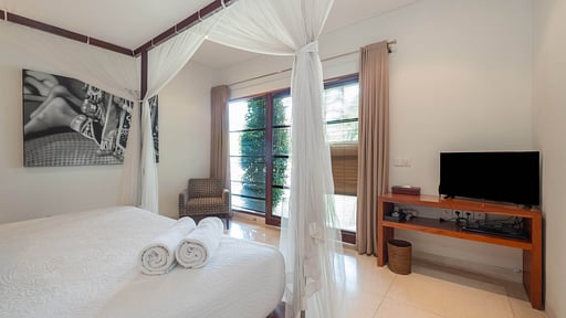 Chocolat Villas Bedroom 8