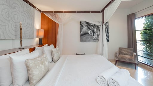 Chocolat Villas Bedroom 8