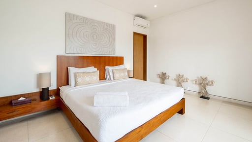 Chocolat Villas Bedroom 6