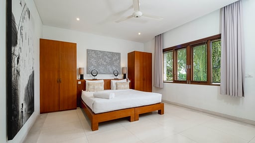 Chocolat Villas Bedroom 5