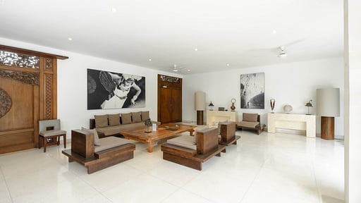 Chocolat Villas Living room 1