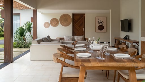 Cocana Villa 3 Dining area