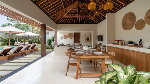 Cocana Villa 3 Dining area