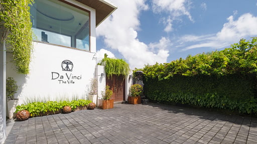Da Vinci Villa Parking areas