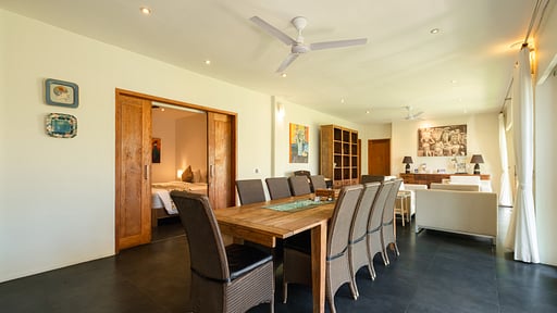 Da Vinci Villa Dining area 2