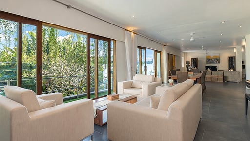 Da Vinci Villa Living room 2