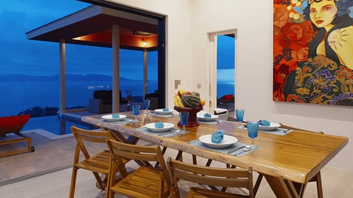 Villa Empress W Dining area