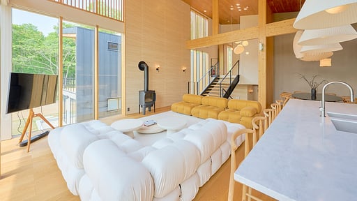 Grand Tsuru B Salon