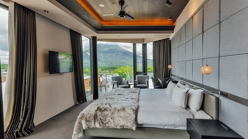 Haven Niseko Four Bedroom Penthouse Residence Schlafzimmer 1