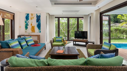 Heliconia Pool Villa Living room
