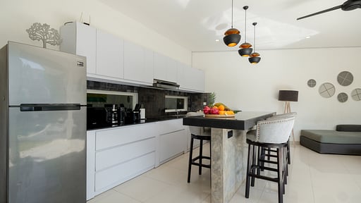 Hiburan Villas Kitchen 1
