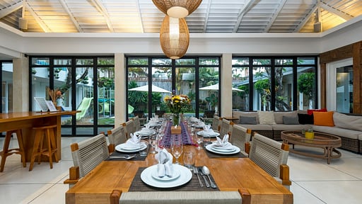 Iluka Villa Dining area