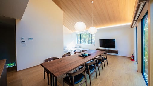 Kamuy Chalet Dining area