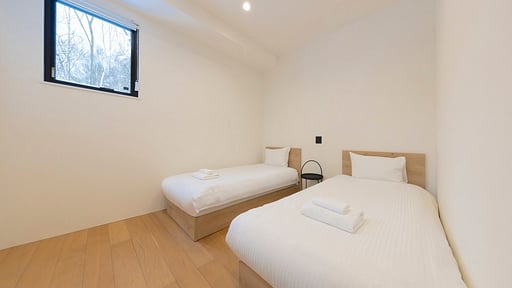 Kouzan Woods Chalet Bedroom 2