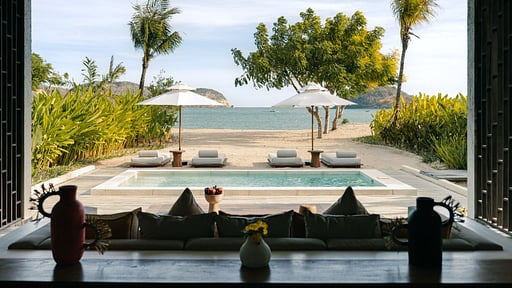 Kuara Beach House Swimming pool