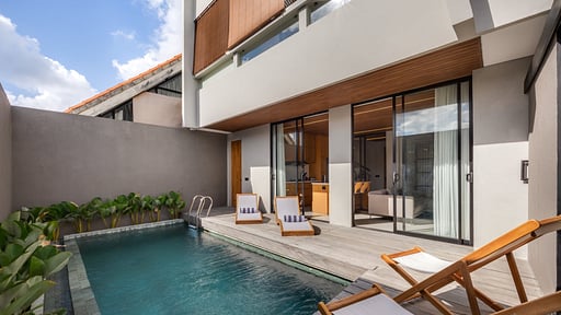 Nawan Villas Swimming pool 1
