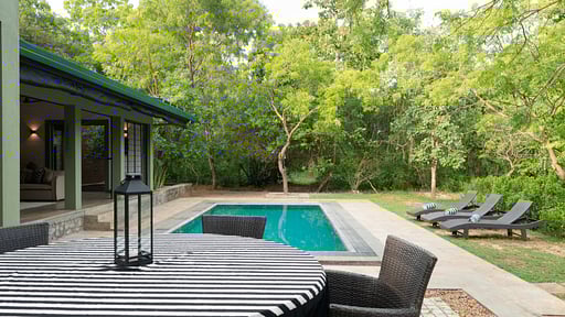 Neem Tree House Swimming pool