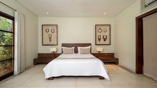 Nyaman Villa 8 Kamar Tidur 6