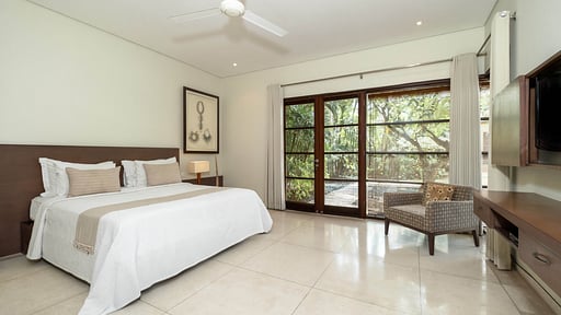 Nyaman Villa 8 Kamar Tidur 7