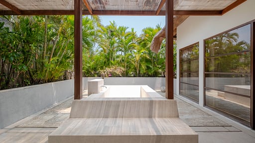 Nyaman Villa 8 Kamar Tidur 1
