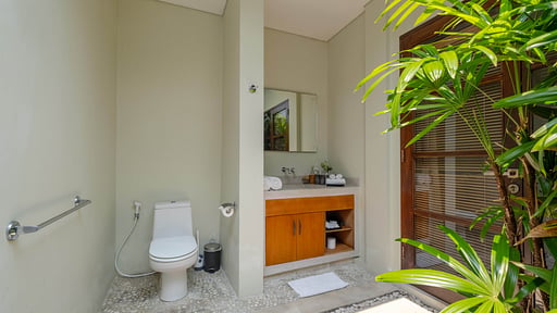 Nyaman Villa 8 Kamar Tidur 4