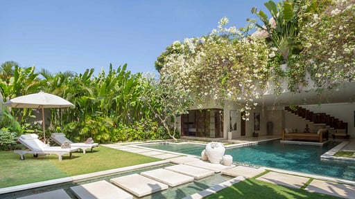Nyaman Villa 8 Kolam renang 2