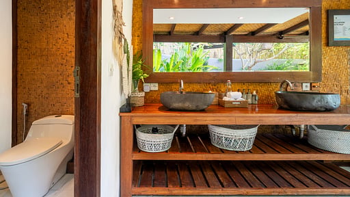 Pondok Santi Deluxe Private Pool Villa Спальня 1