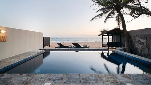 Red Parrot Beach Villa Swimming pool