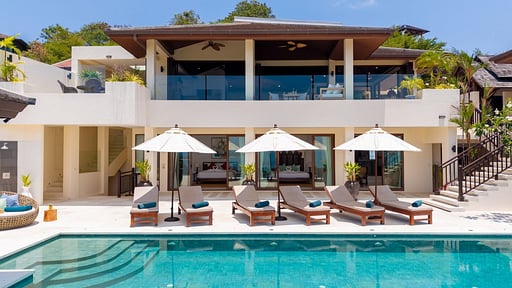 San Suk Villa Swimming pool