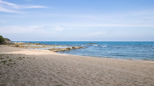 Sangsuri Villa 2 Beach