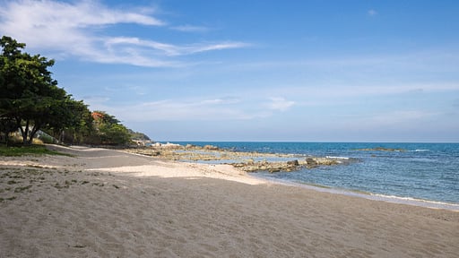 Sangsuri Villa 2 Beach