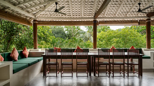 Satori Villa Обеденная зона