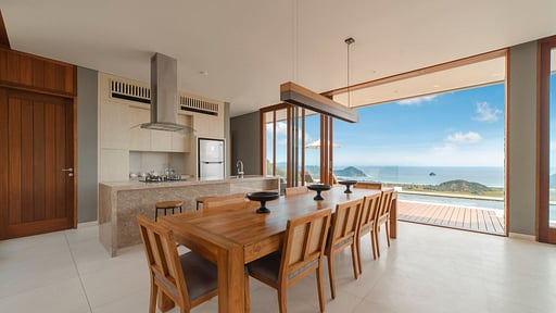 Selong Selo Family Villa 5 Dining area