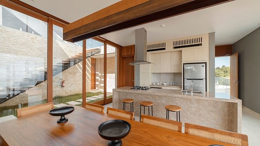 Selong Selo Family Villa 5 Kitchen