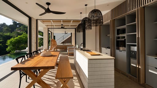 Selong Selo Villa 4 Kitchen