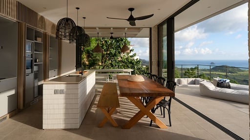 Selong Selo Villa 4 Kitchen