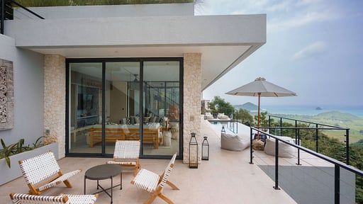 Selong Selo Villa 4 Terrace/Veranda