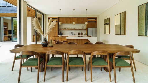 The Arch Villa Dining area