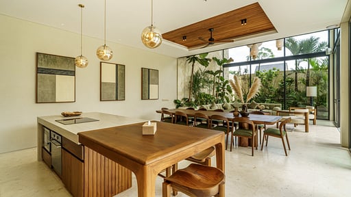 The Arch Villa Dining area
