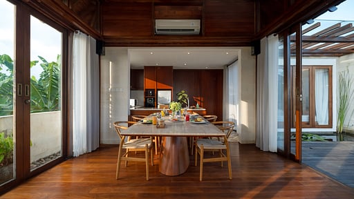 The Chands Two Dining area
