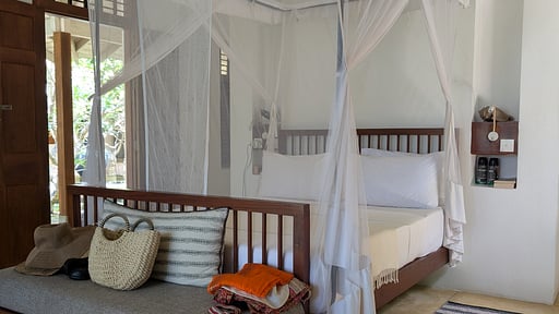 The Lake House Bedroom 1