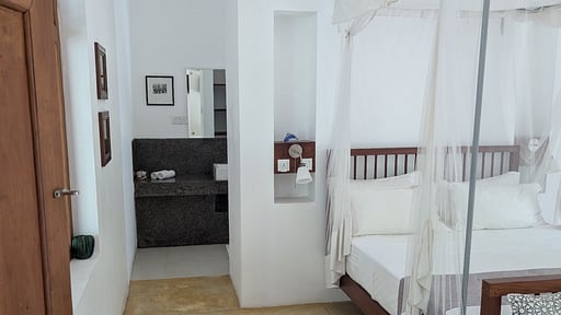 The Lake House Bedroom 4